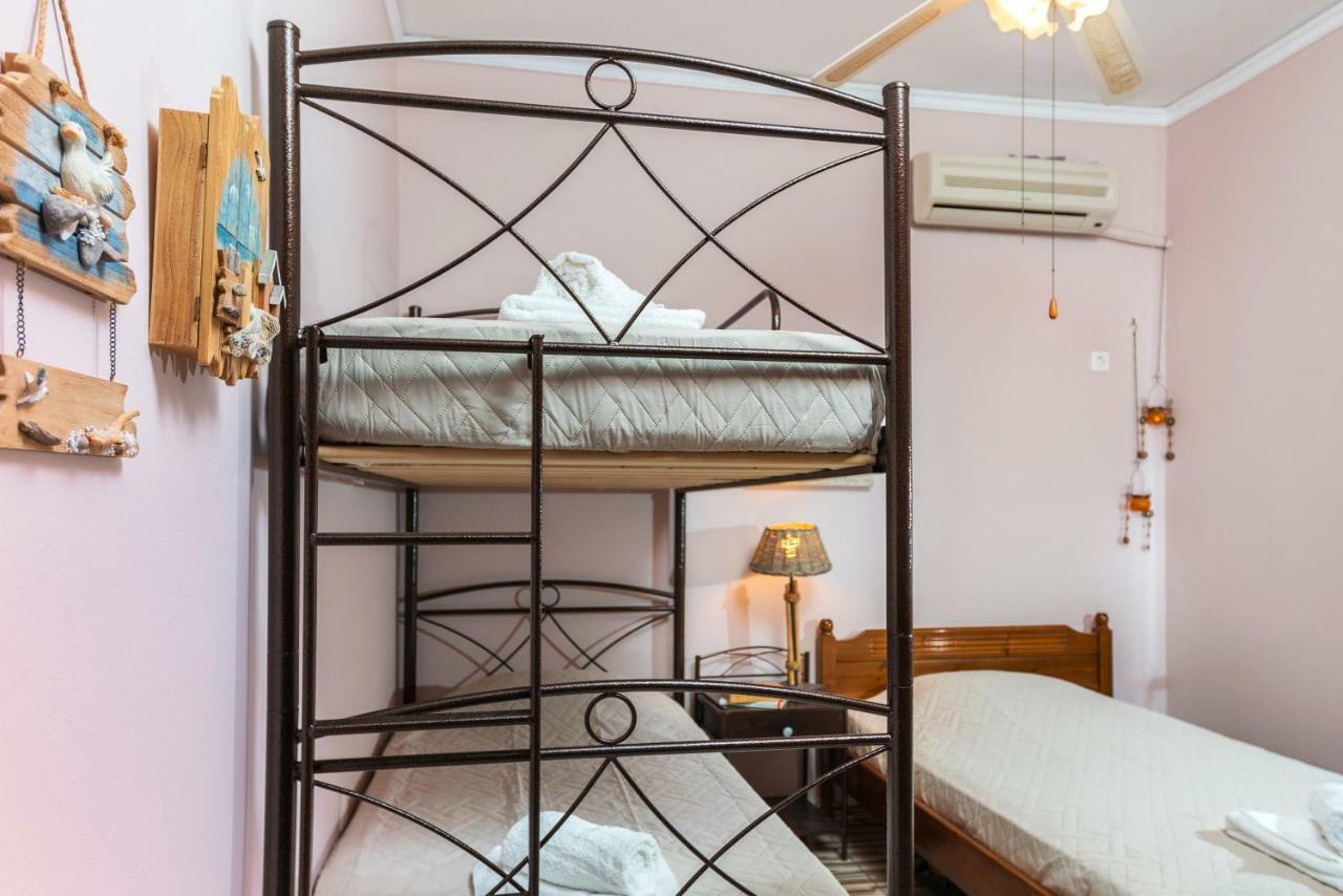 Saronic Seafront Villa Đảo Đảo Salamis Ngoại thất bức ảnh