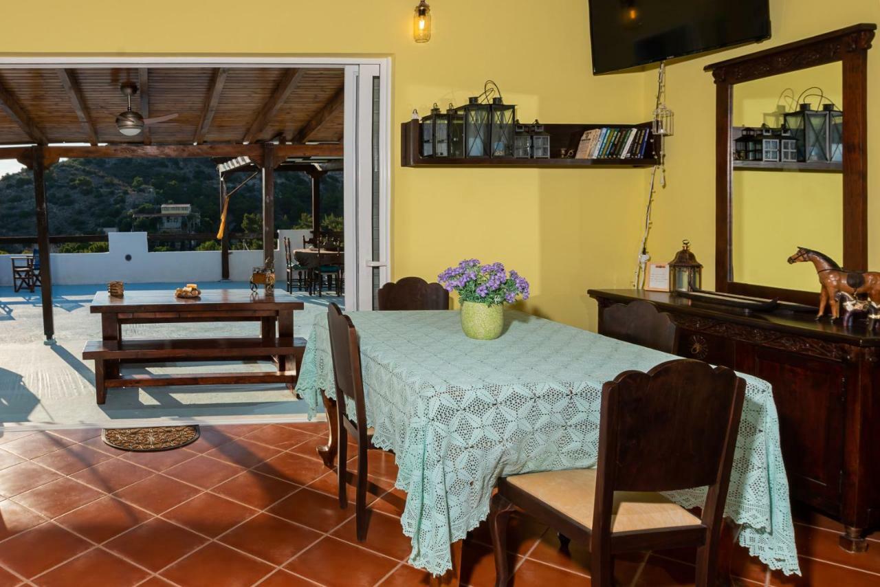 Saronic Seafront Villa Đảo Đảo Salamis Ngoại thất bức ảnh