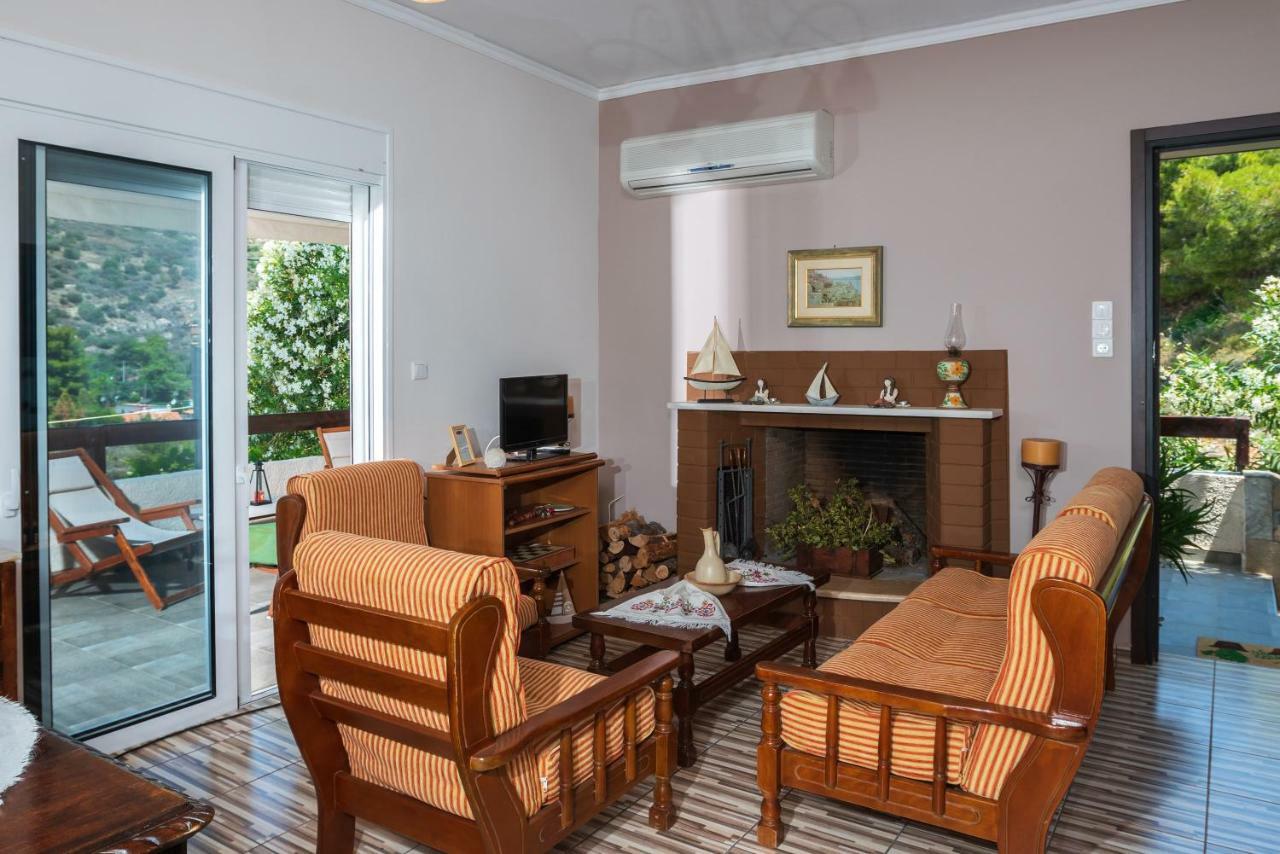 Saronic Seafront Villa Đảo Đảo Salamis Ngoại thất bức ảnh